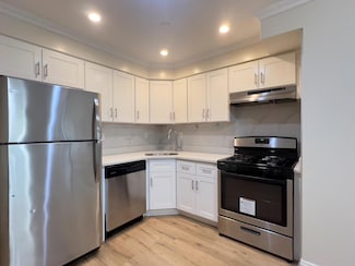 85-15 120 St Unit 2H, Kew Gardens, NY 11415