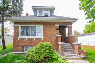 9226 S Ellis Ave, Chicago, IL 60619