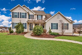 110 Seneca Dr, Old Forge, PA 18518