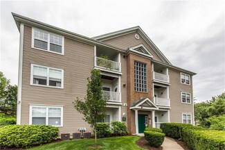 78 Mill St Unit 304, Woonsocket, RI 02895