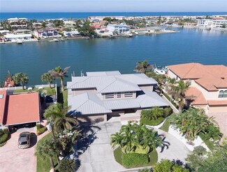 2224 Donato Dr, Belleair Beach, FL 33786
