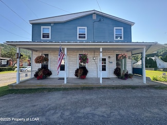 40 Derringer St, Weston, PA 18256