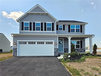 472 Limestone Ct, Grand Island, NY 14072