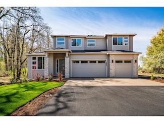 15673 S Stammen Ln, Oregon City, OR 97045
