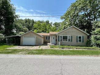 807 Franklin St, Hobart, IN 46342
