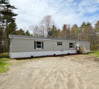 306 Doyle Rd, Whitefield, ME 04353