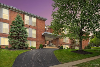3566 Amberacres Dr, Cincinnati, OH 45237