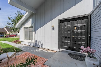 7642 Candlegreen Ln, Houston, TX 77071