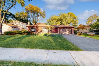 875 Appletree Ct, Northbrook, IL 60062