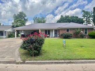 116 Cotton Dr, Leland, MS 38756