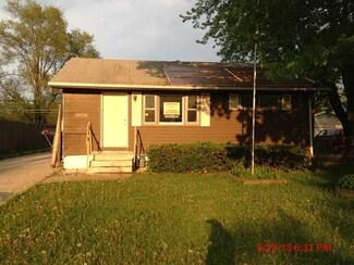 1933 N Mcaree Rd, Waukegan, IL 60087