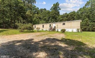 9037 Fox Run Dr, Spotsylvania Courthouse, VA 22551