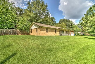 239 Homer Rd, Wells, TX 75976