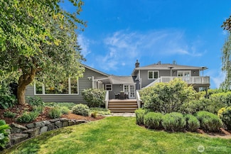 216 SW 192nd St, Normandy Park, WA 98166