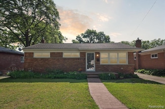 27860 Palmer Blvd, Madison Heights, MI 48071