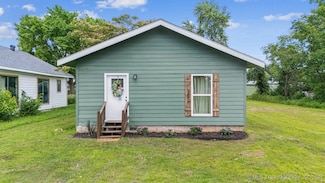 611 2nd Ave, Warner, OK 74469