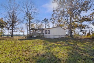 3095 County Road 1087, Wiergate, TX 75977