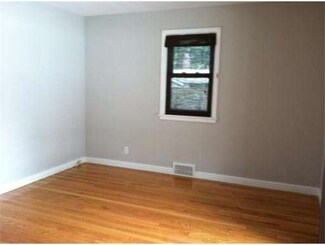 2 Fairacre Dr, Boylston, MA 01505
