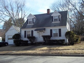 121 Dallaire St, Manchester, NH 03104
