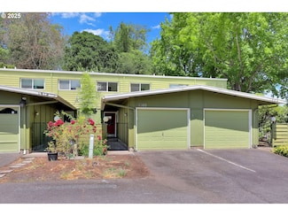 1308 Quaker St, Eugene, OR 97402