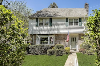 147 Midland Ave, Bronxville, NY 10708