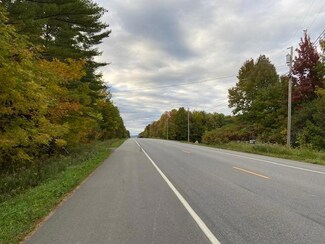 M5 L59A Green Rd, Fairfield, ME 04937