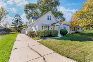 1124 Hastings St, Green Bay, WI 54301