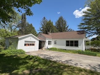 66 Pleasant St, Passadumkeag, ME 04475