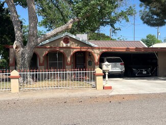 1001 Dorothea St, Crane, TX 79731