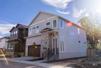 4329 N Life Tree Ln, Garden City, ID 83714