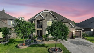 13814 Russell Ct, Mont Belvieu, TX 77523