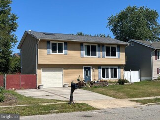 24 Longboat Ave, Barnegat, NJ 08005