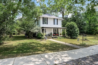 406 NE Atlantic St, Tullahoma, TN 37388