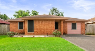 8726 Tilgham St, Houston, TX 77029