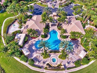 8800 Cobblestone Point Cir, Boynton Beach, FL 33472