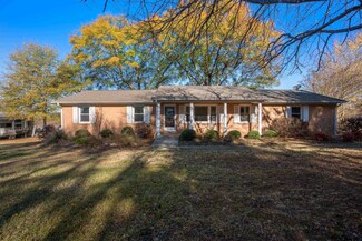 2 Miriam St, Lyman, SC 29365