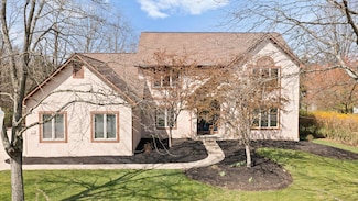 1175 Harrison Pond Dr, New Albany, OH 43054