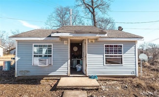 22780 Halbert Dr, Saint Robert, MO 65584