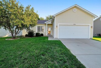 1908 Teresa Fields Ln, Lake Saint Louis, MO 63367