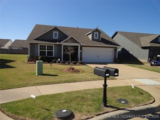 2001 E Tucson Place, Broken Arrow, OK 74014