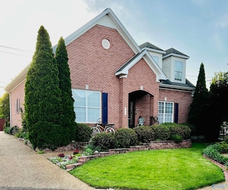 922 Village Ct SW, Decatur, AL 35603