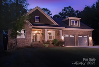 1368 20th Avenue Ln NE, Hickory, NC 28601