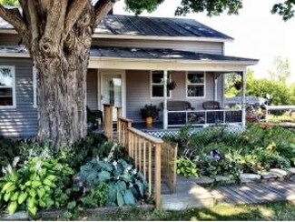 5 Keelers Bay Rd, South Hero, VT 05486