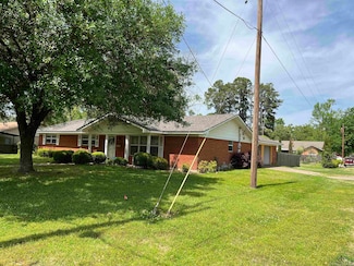 409 E Whelan St, Jefferson, TX 75657