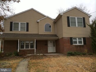 301 E 4th St, Florence, NJ 08518