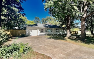 415 College Rd, Warner, OK 74469