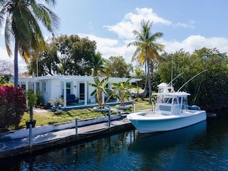 104 Sands Ln, Long Key, FL 33001