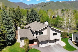 15 Buck Ln, Sun Valley, ID 83353