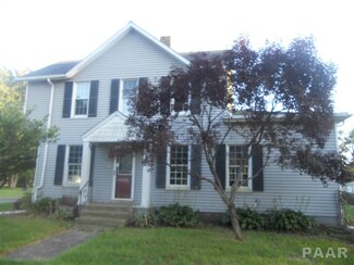 501 W Avenue E, Lewistown, IL 61542
