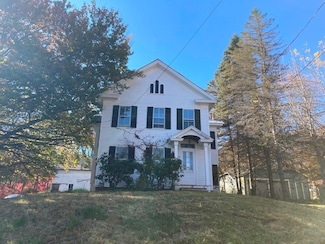 10 William St, Chester, MA 01011
